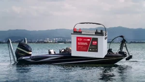 application of dual purpose marine battery